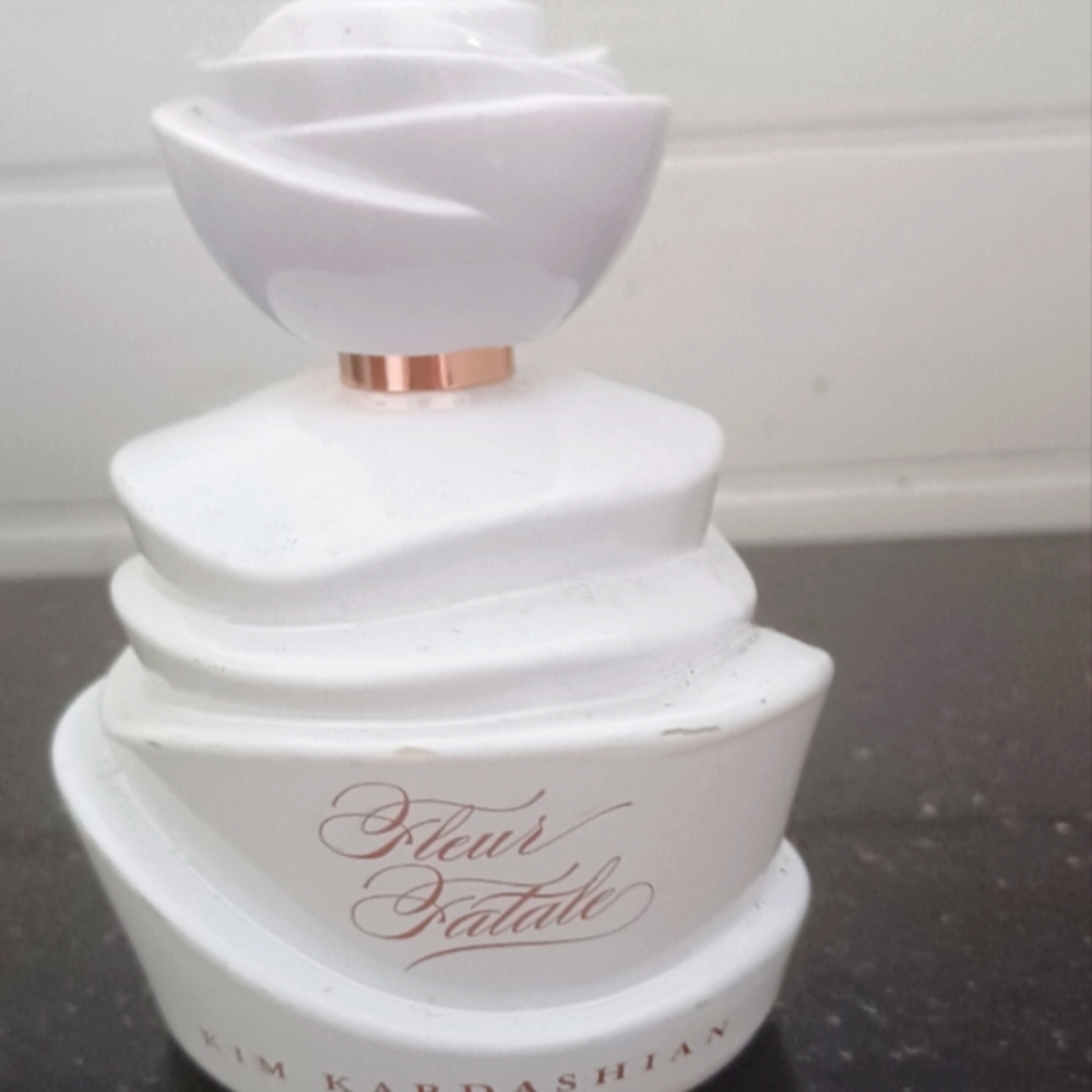 Fleur Fatale by Kim Kardashian 3.4 Oz Perfume